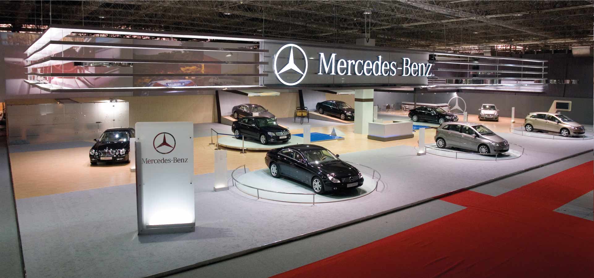 Stands Mercedes publicom, stands tunisie, agencement commercial, communication visuelle, plv, enseignes, structures modulaires